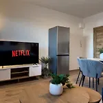 The Minimalist Apartamento Nové Zámky
