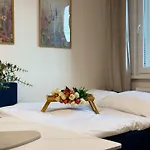 The Minimalist Apartamento Nové Zámky